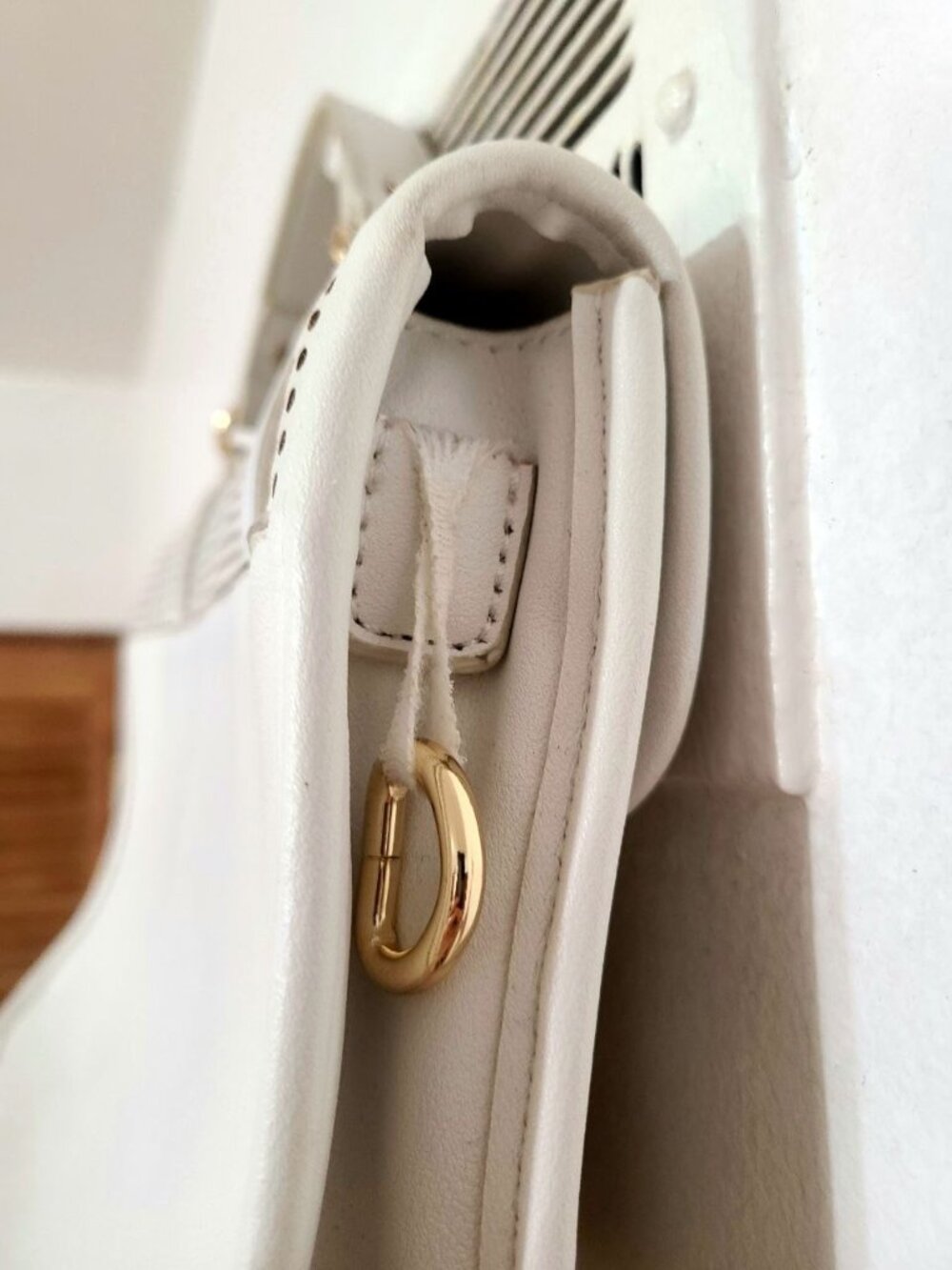 White Perforated Handbag - Picture 3 of 6